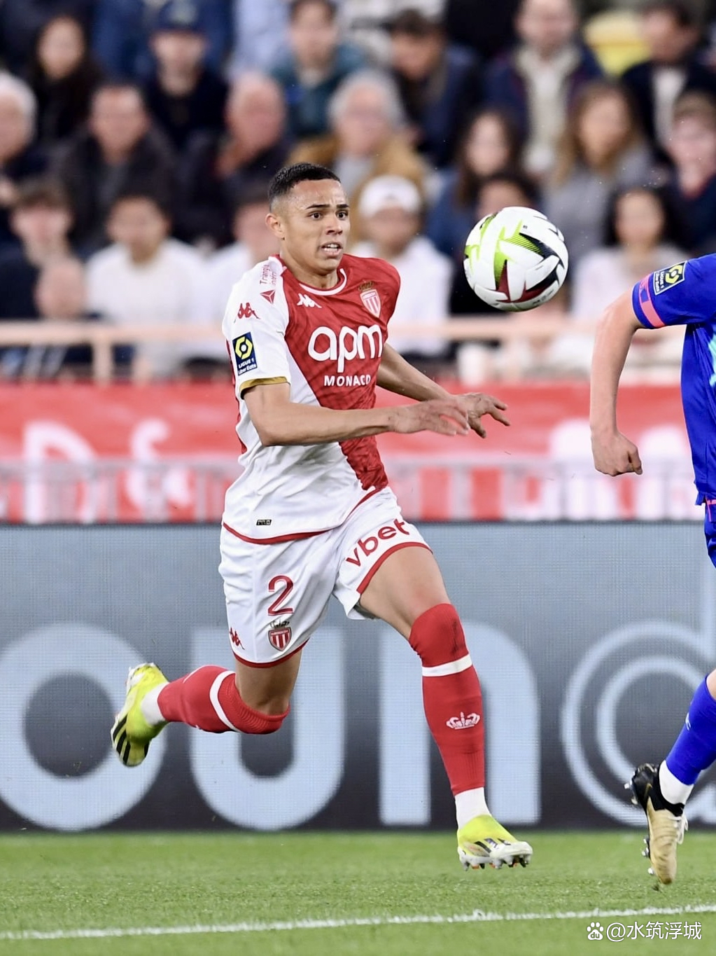 包含b体育下载:法甲的战术多样性：各球队的独特风格的词条