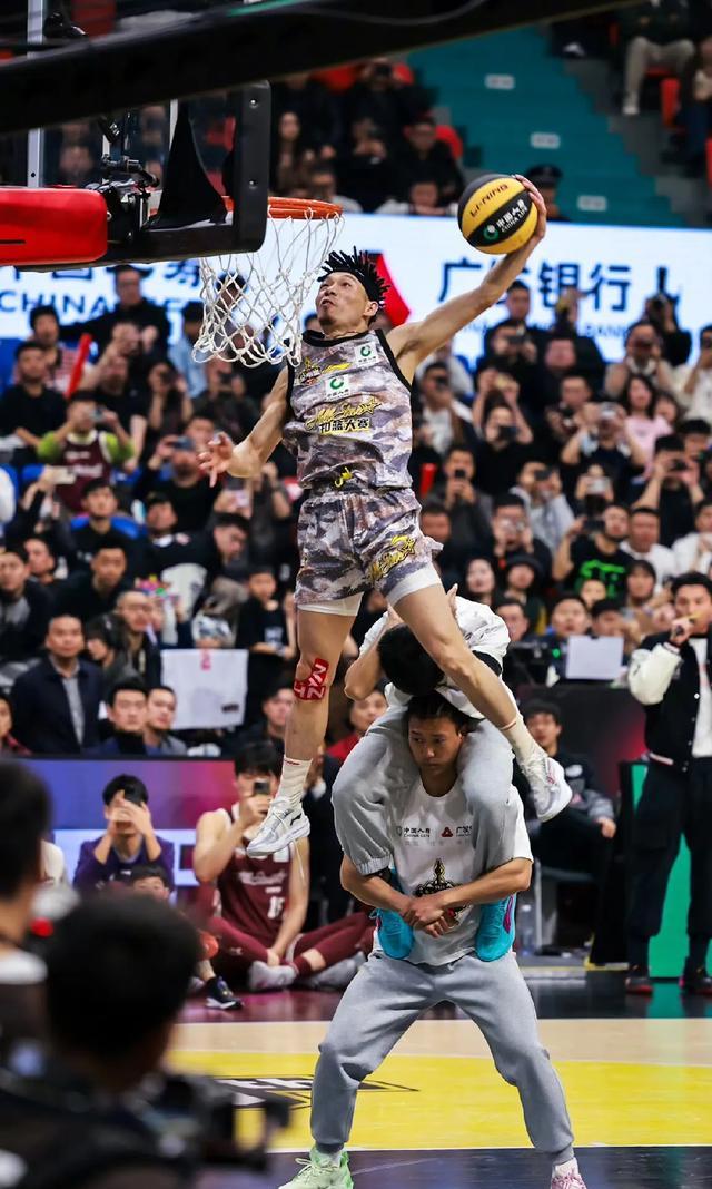 关于B体育官网:篮球解说:激情澎湃,专业解读,传递篮球的魅力,点燃球迷热情的信息 关于B体育官网:篮球解说:激情澎湃,专业解读,传递篮球的魅力,点燃球迷热情的信息