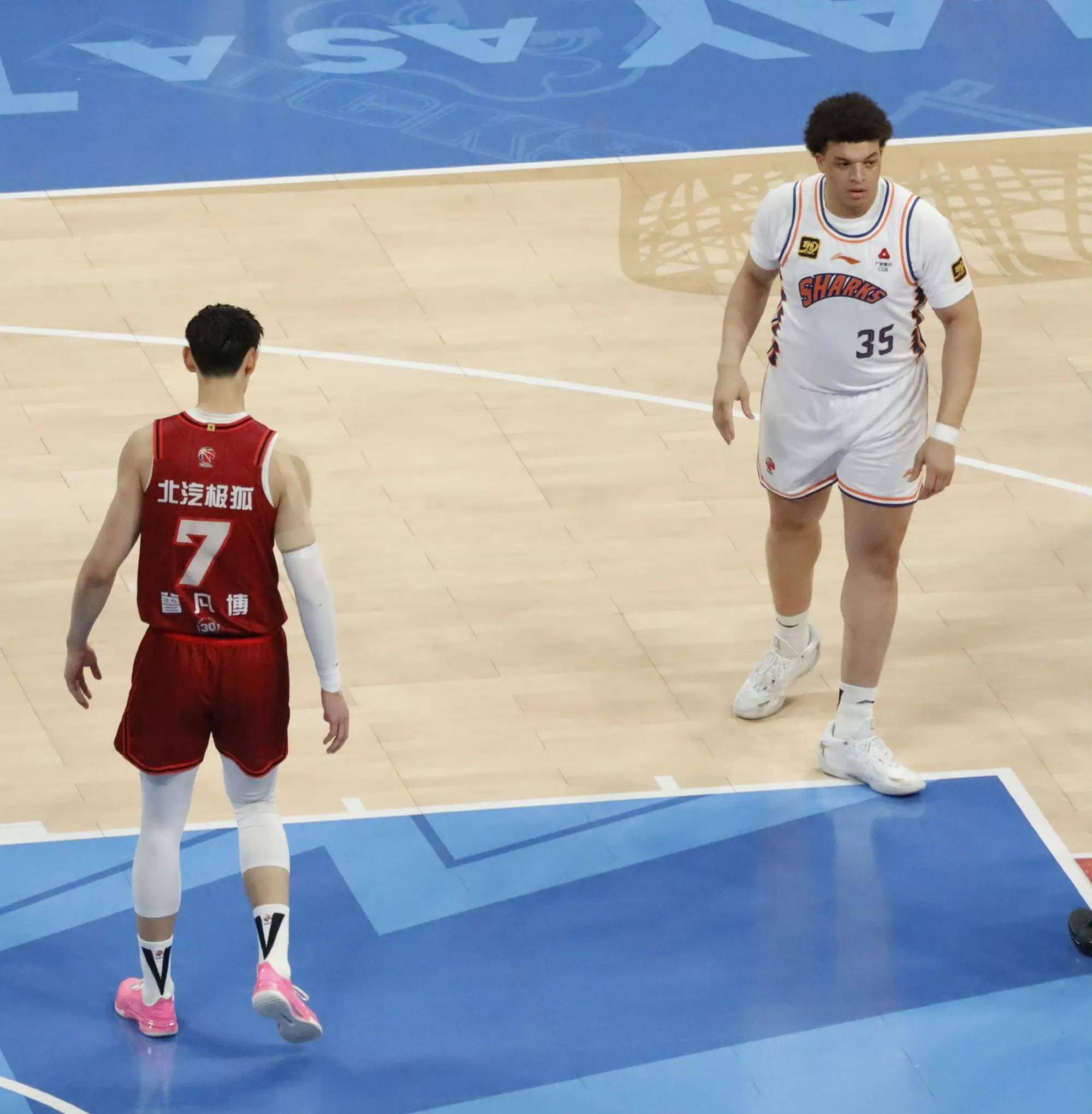 b体育(sports)官方网站-关于B体育官网：中国男篮历史上的经典防守：回顾那些令人窒息的防守表现的信息